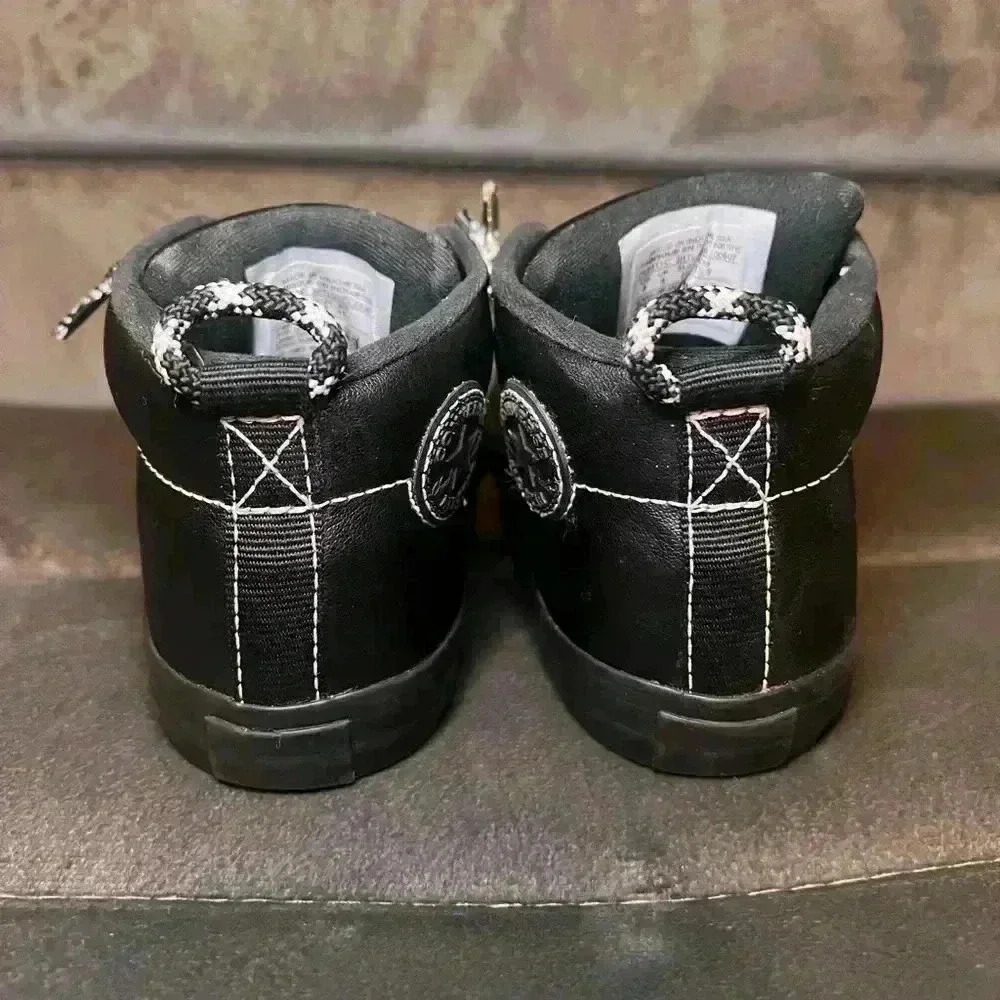 Black Leather Converse Toddler Size 9c - Picture 4 of 5